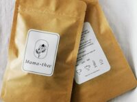 Mama-thee verpakking voorkant en achterkant